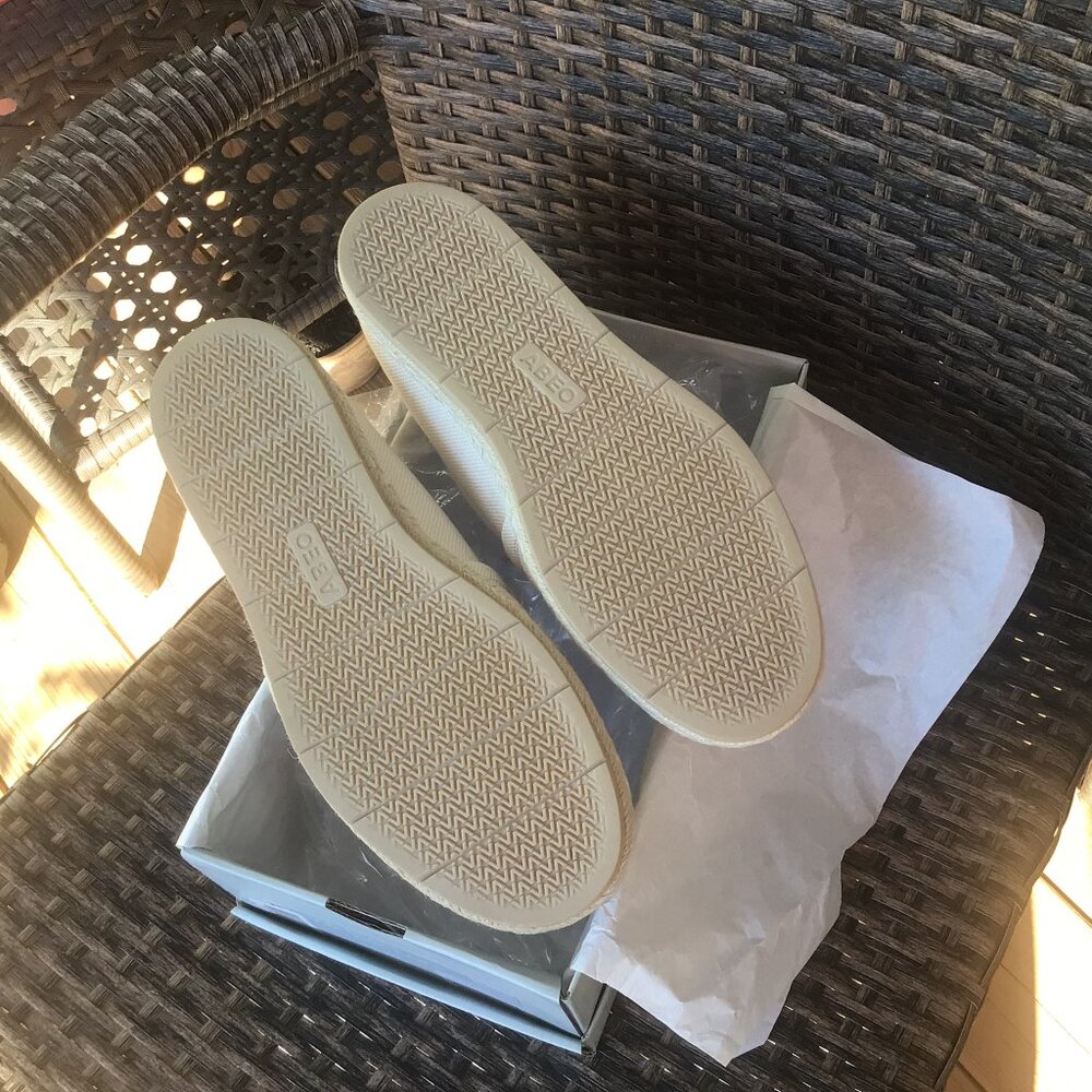ABEO Blake Women's Canvas Slip-on - Picture 2 of 6